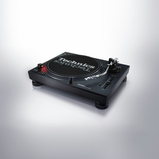 Technics 发布 SL-1210MKX：为俱乐部与巡演环境打造的全新旗舰专业直驱 DJ 唱机