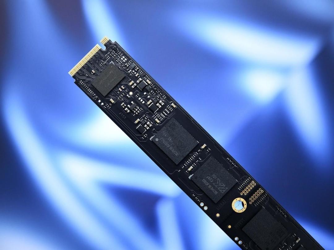 差不到100块选QLC?致态Ti600s缓外最低200MB/s