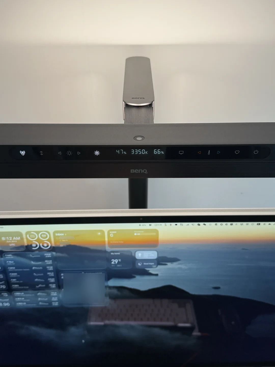 一盏灯卖1299元，只为iMac：明基十周年，把挂灯卷进了系统