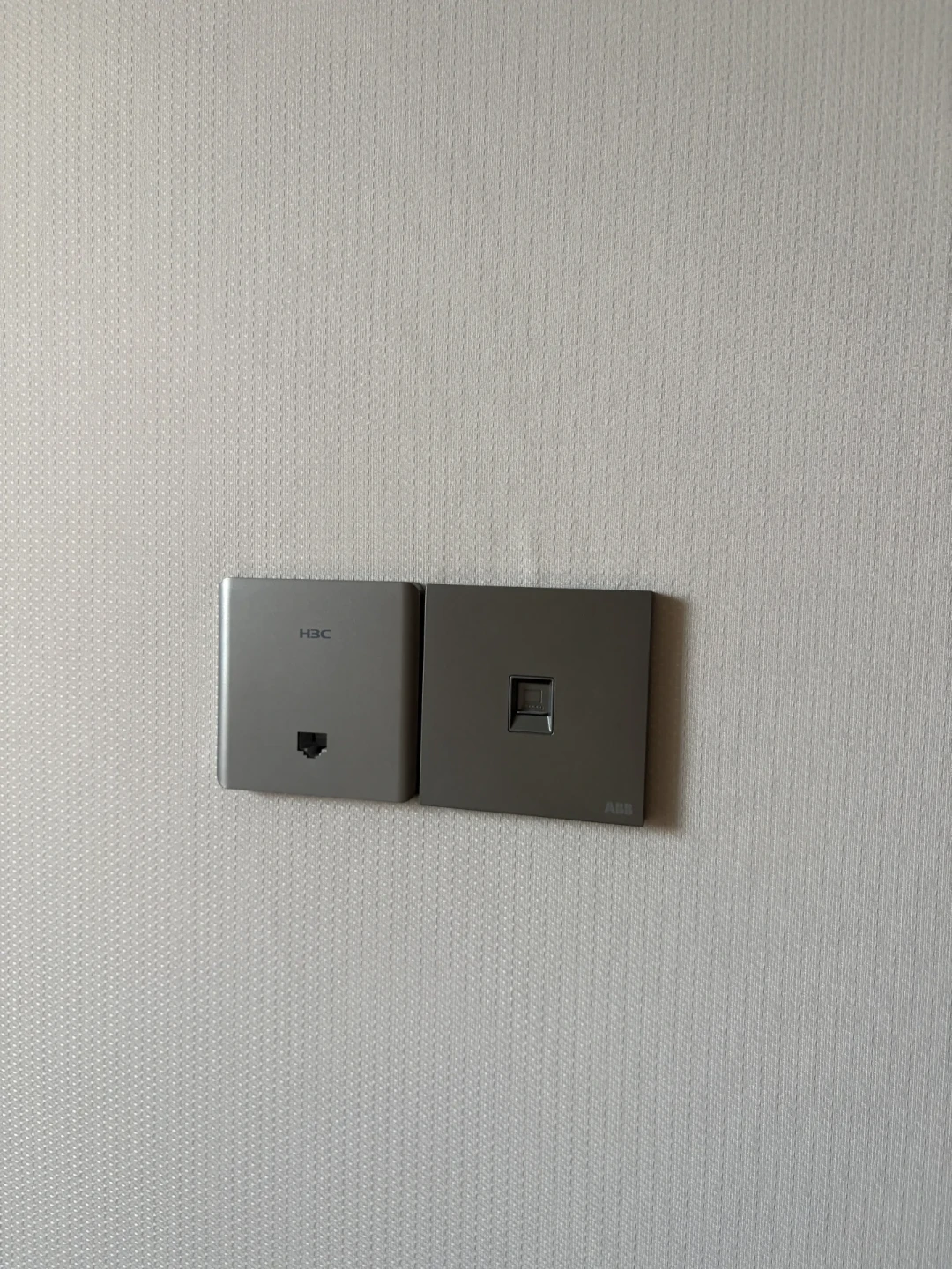师傅推FTTR、集成商报四千面板AP:全屋WiFi这本三方账,双11下单前一次算清