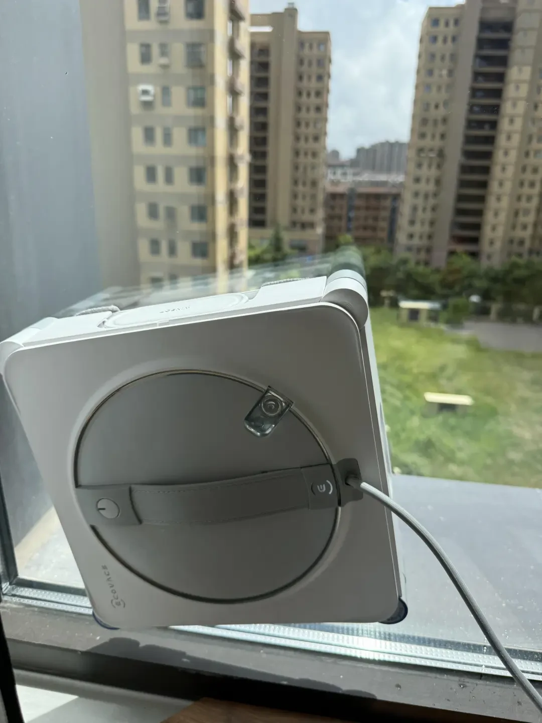 科沃斯全球份额拿下57.6%还参与定标准:但用户吐槽的水痕,标准管不着