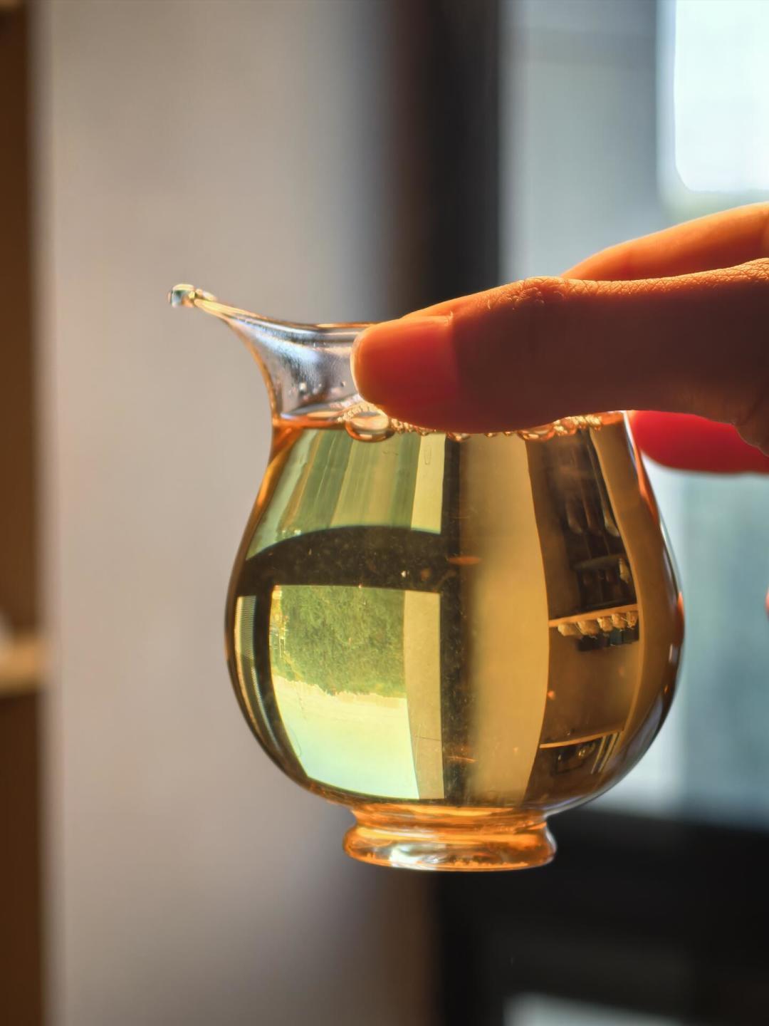 泡茶总发苦?多半不是茶的错,是这3个动作做反了