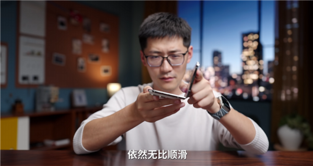 iPhone Duo首发评测出炉!影视飓风反折实测:不用担心一屁股坐弯