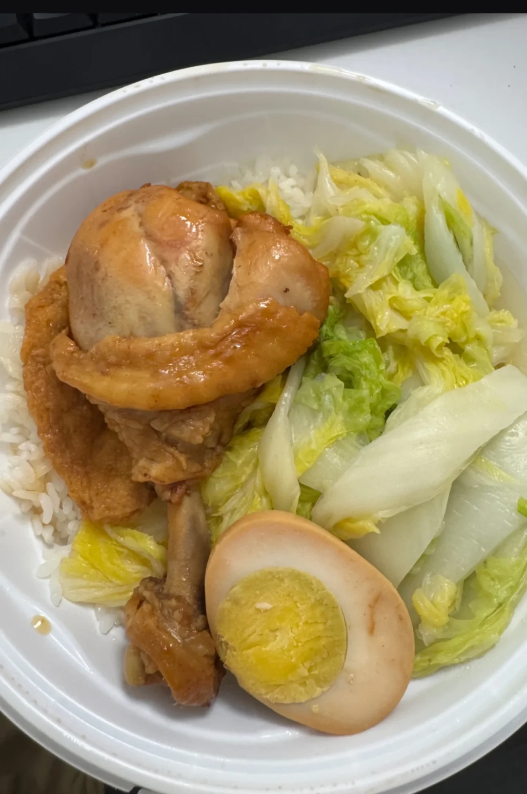 奥赛新王尼克·沃克：一天7000大卡，他戳破了健身圈的饮食谎言