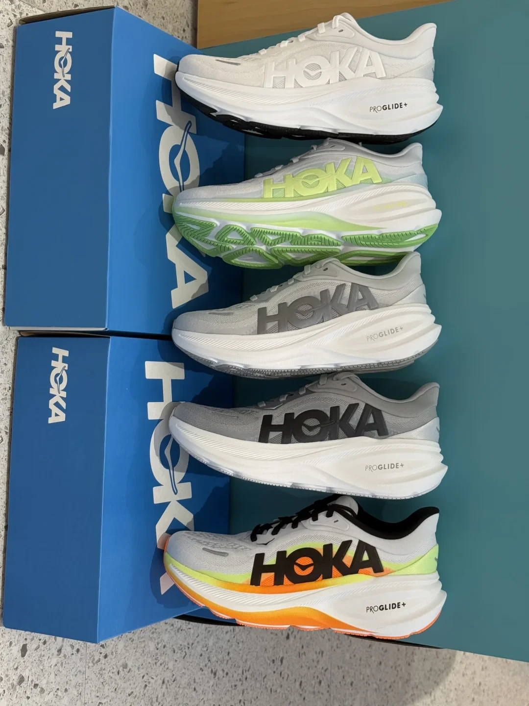 HOKA碳板
