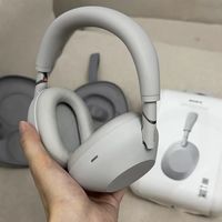 索尼WF-1000XM6,仿佛给我的通勤路上按下了“静音键”