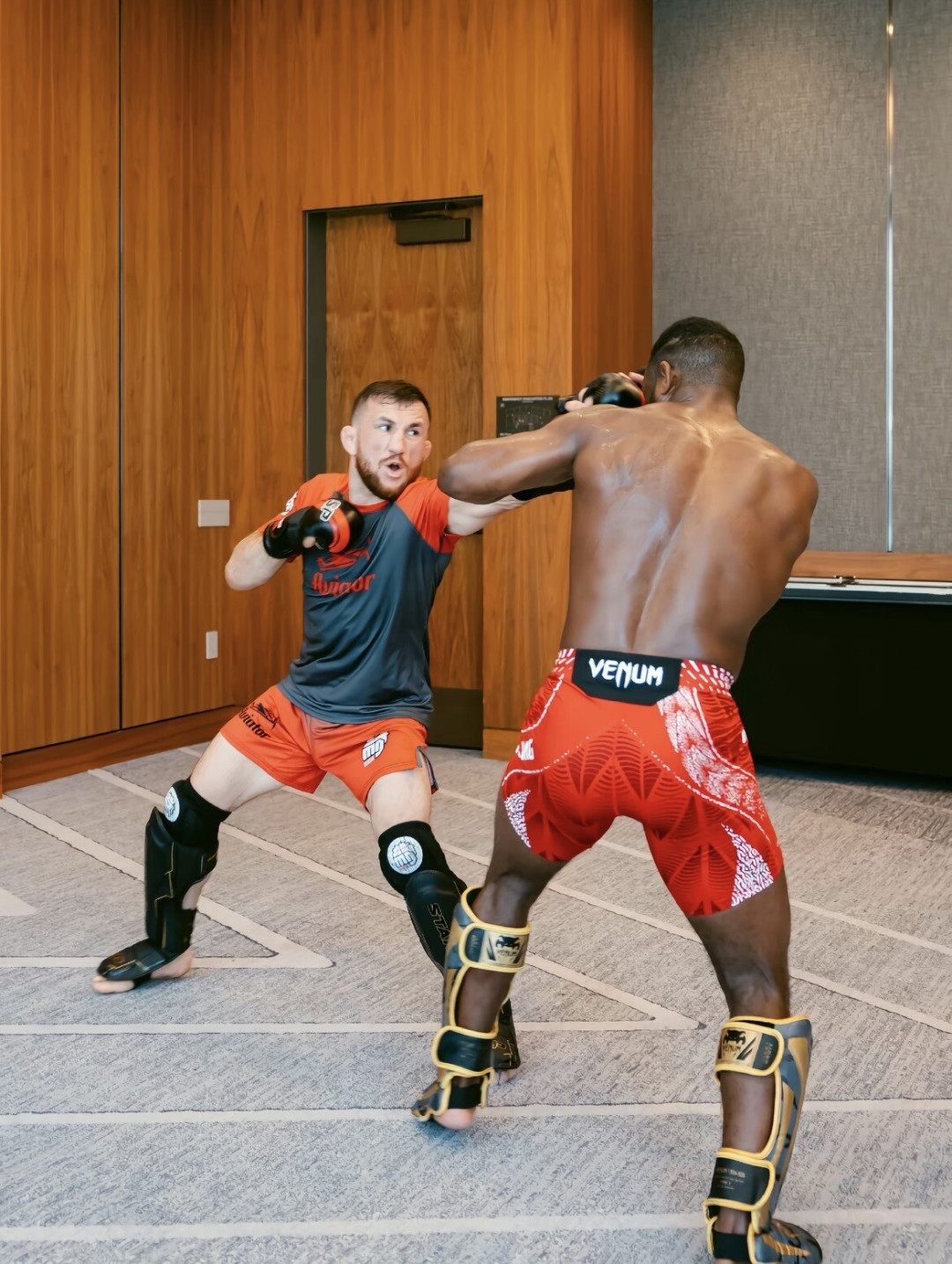 UFC333:宋亚东给梅拉布加油,不是站队,是算账