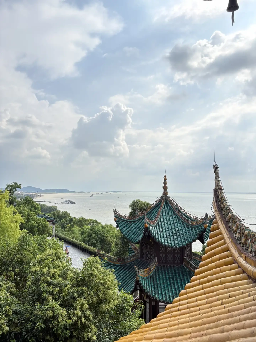 背《尧典》免门票，65万人围观！我把全国近十几处“背古文免门票”的规则对完了——放号时间、AI判分口径和3个坑完全不一样