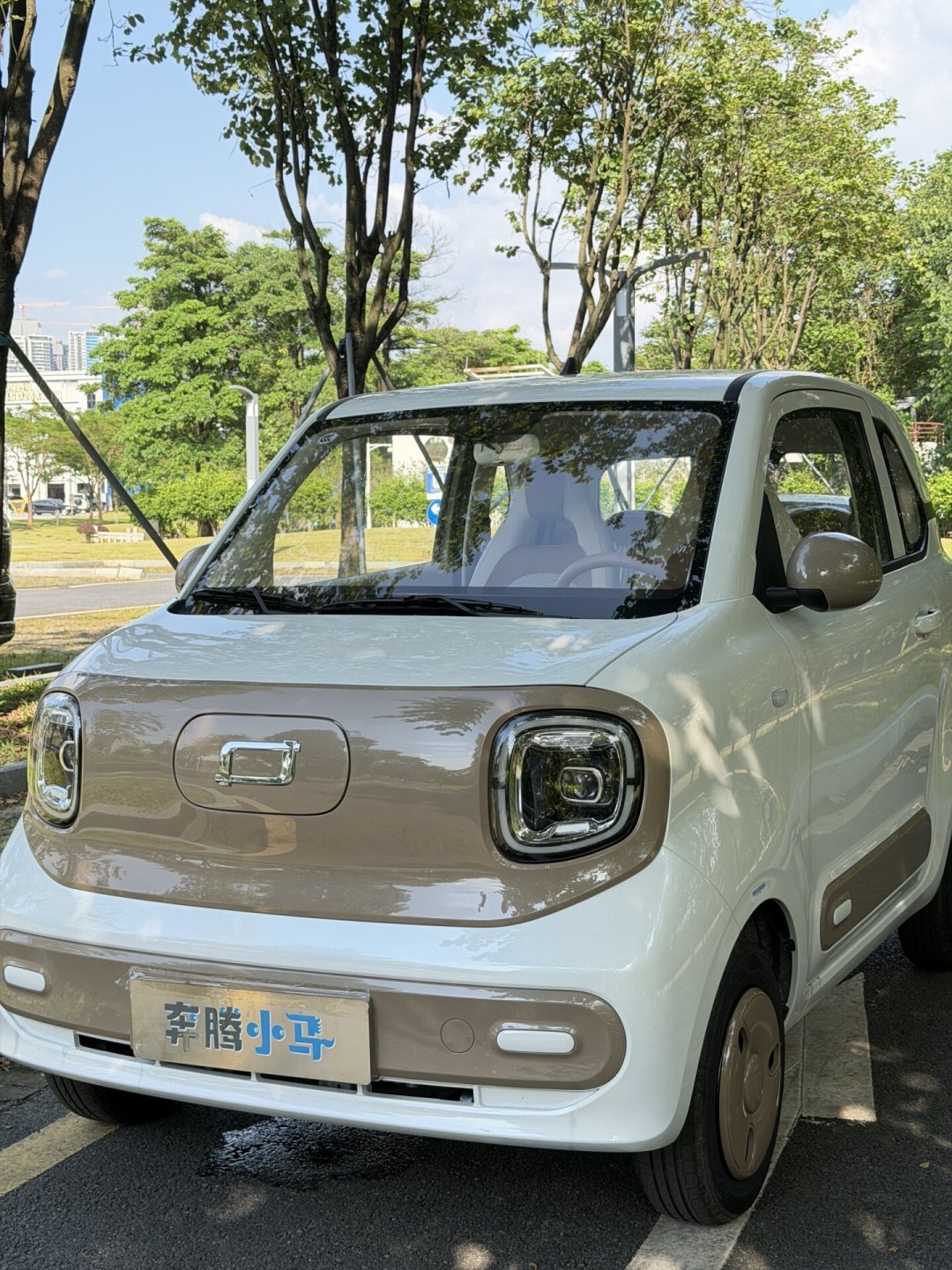 五菱MINI 200万辆下线,月销1.1万:5万级正被6万级截胡