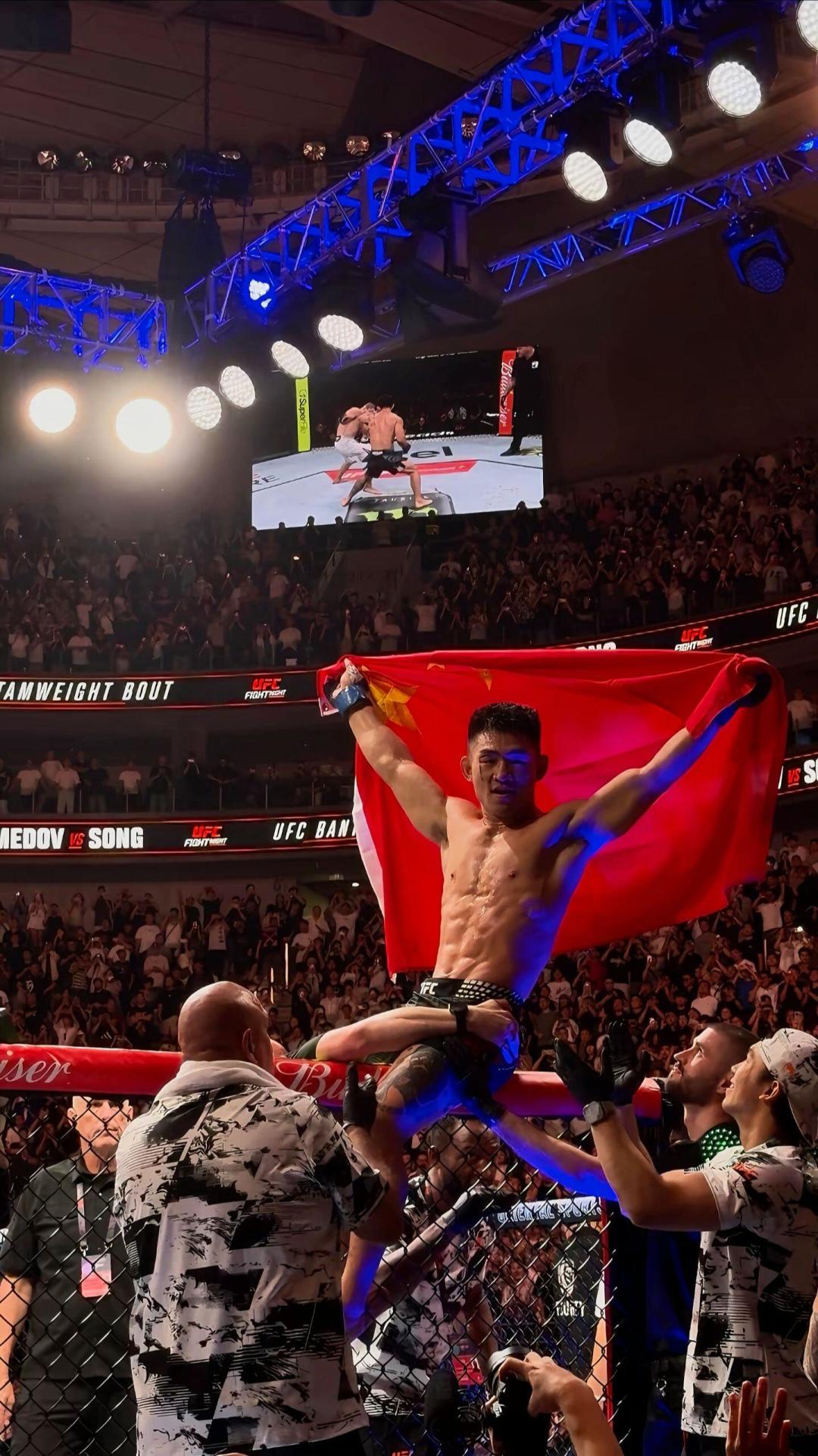 UFC 333这个凌晨:宋亚东的挑战权,已被对手提前