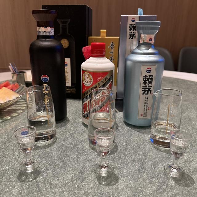 君品习酒干到458：这轮双十一酱酒捡漏，先看懂批价，再看懂杯中