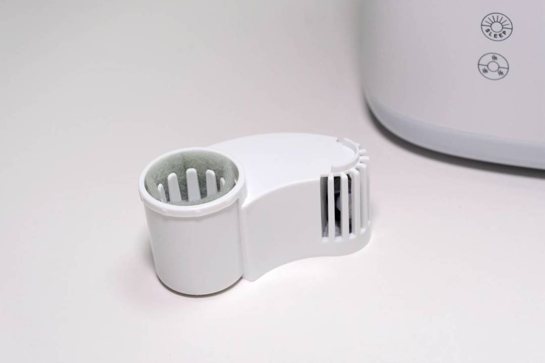 别往加湿器里加84:该洗的是水箱,不是那箱水