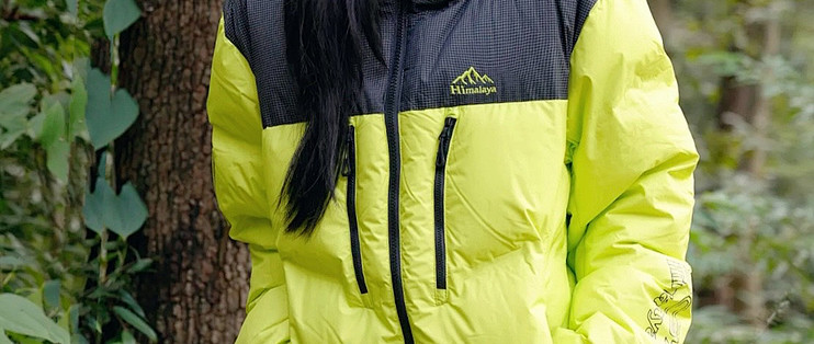 穿荧石绿鹅绒服进林子，朋友说我像个人形路灯
