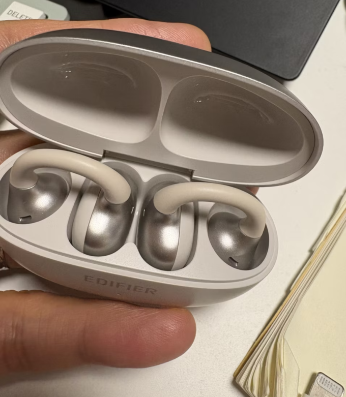 漫步者蓝牙耳机