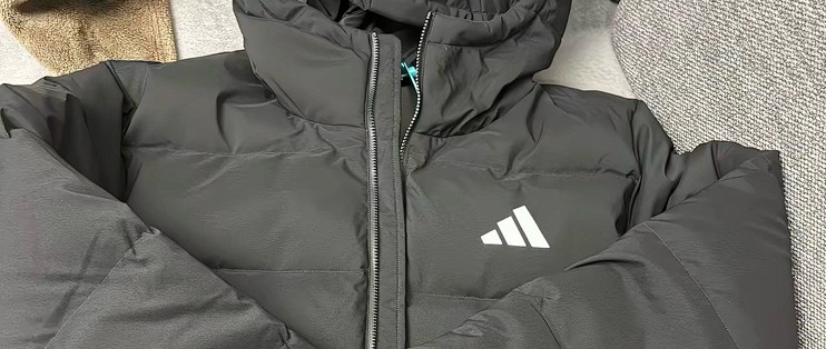 阿迪达斯黑金锁温羽绒服实测
