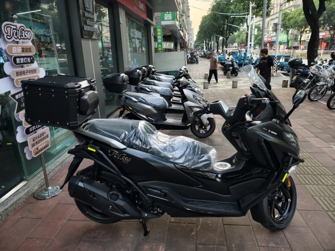 TVL350渗油整改完恢复销售了:掏28980之前,先蹲下来看看发动机右边