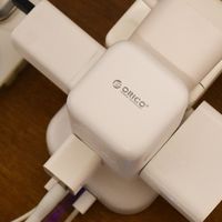 奥睿科电小塔插排：12合1立式堆叠，四面取电还带过载安全保护