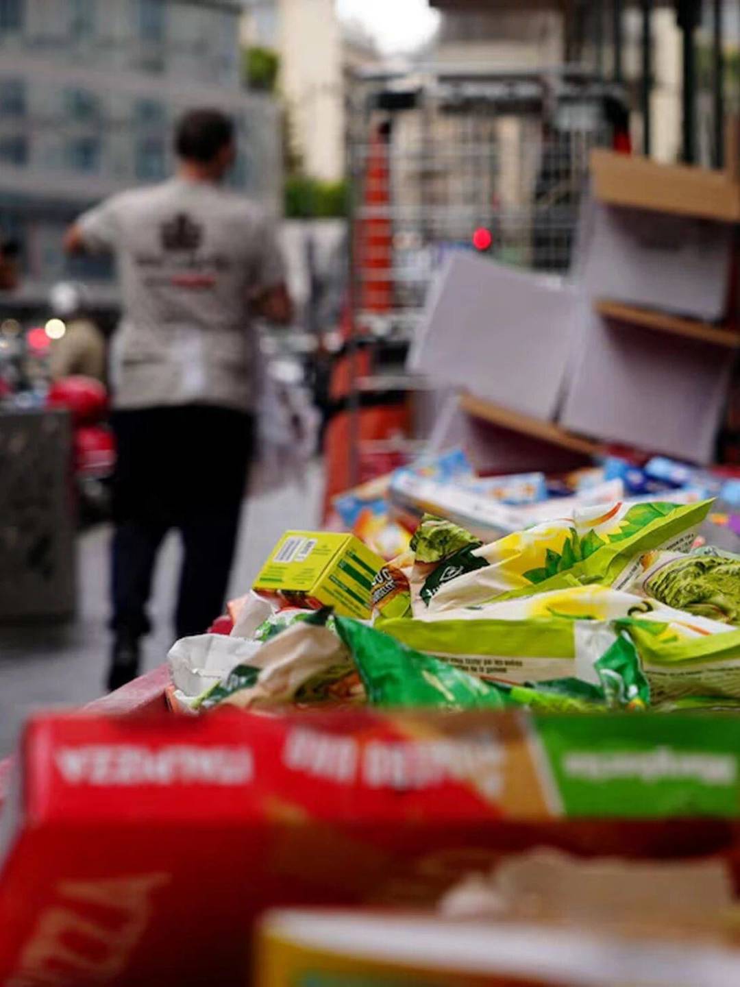 法国400家超市冷柜被黑成烤箱!密码竟是admin加当天日期