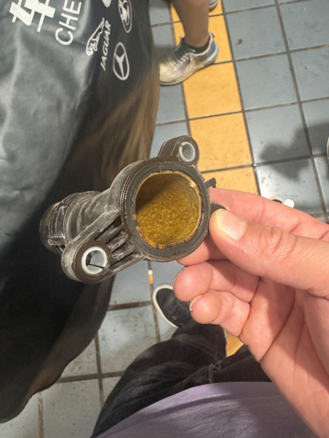 几万块买台二手宝马？先算清这笔B48漏水维修账