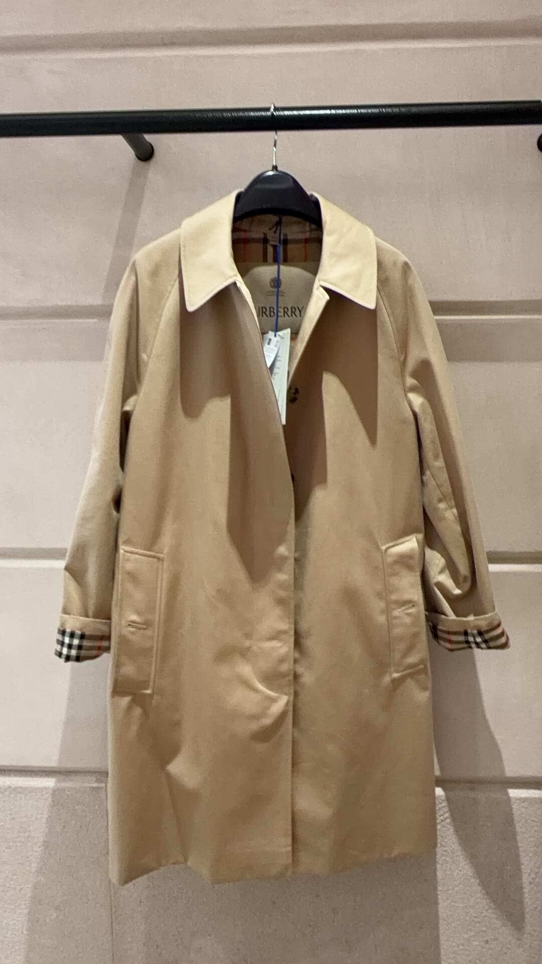 「国内21600、小韩1W+」撞上「在家洗完已废」：双11蹲Burberry风衣的对账党，锁单前先把价梯、版型、洗护这三本账对完