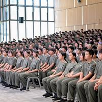 放弃普高去抢技校名额：格力这张"进厂门票"，9千一年值不值