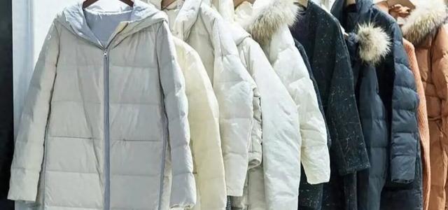 羽绒服涨价年轻人不惯着：2000块的86克，打不过899块的600克