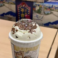茶颜悦色秋冬热饮单：6杯里4杯是咖啡，奶茶老粉喊“不想充值了”，这单到底怎么点？
