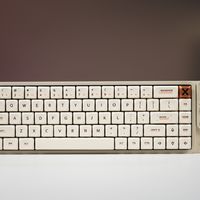 899元的MG65Pro和420元的"同模具"：想给办公桌添把铝矮轴，先把这笔血统账算清