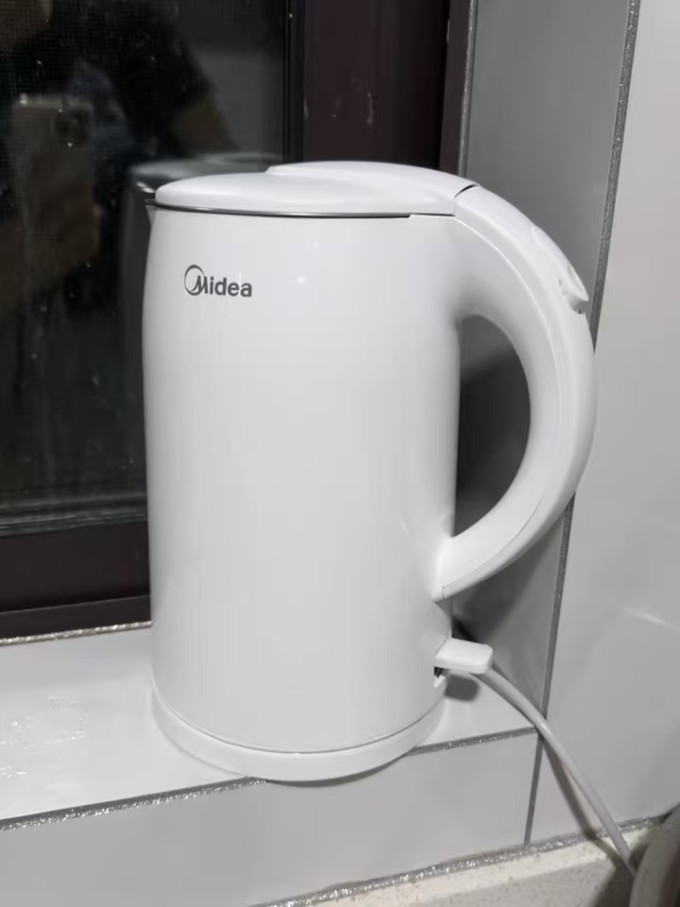 美的电水壶