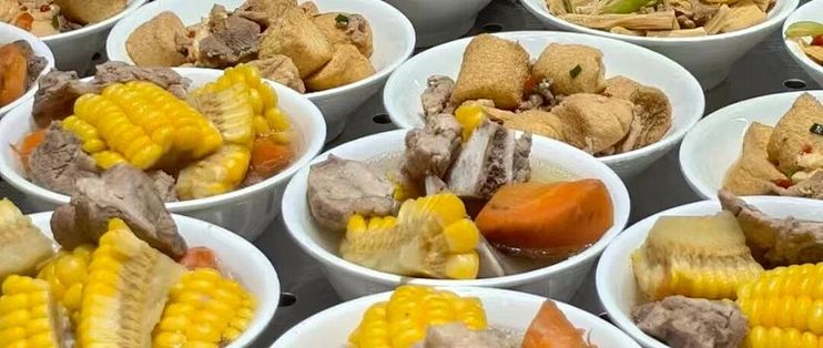 头部餐饮，集体押宝小碗菜