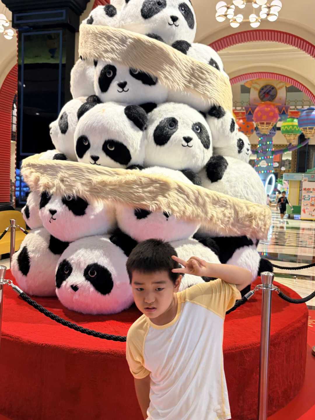 孩子住进童话,家长住进快捷:长隆熊猫酒店实测