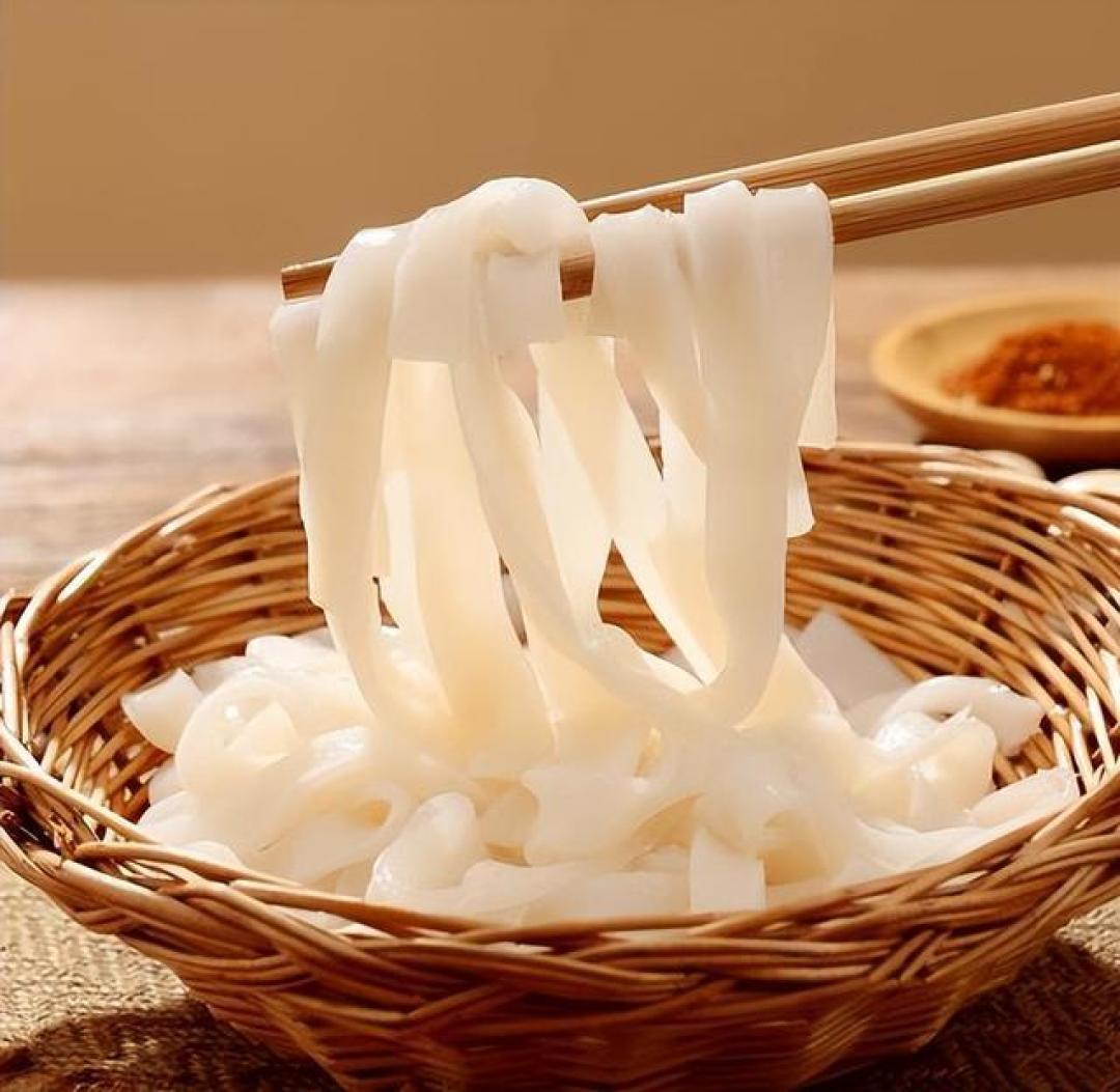 “比砒霜毒68倍”又刷屏:真正致命的是隔夜木耳和剩米饭,不是隔夜菜