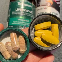 双11刷十条护肝片八条是投放：38篇笔记过半是软广，岁末应酬季加购前，先把瓶身身份和单粒价对完