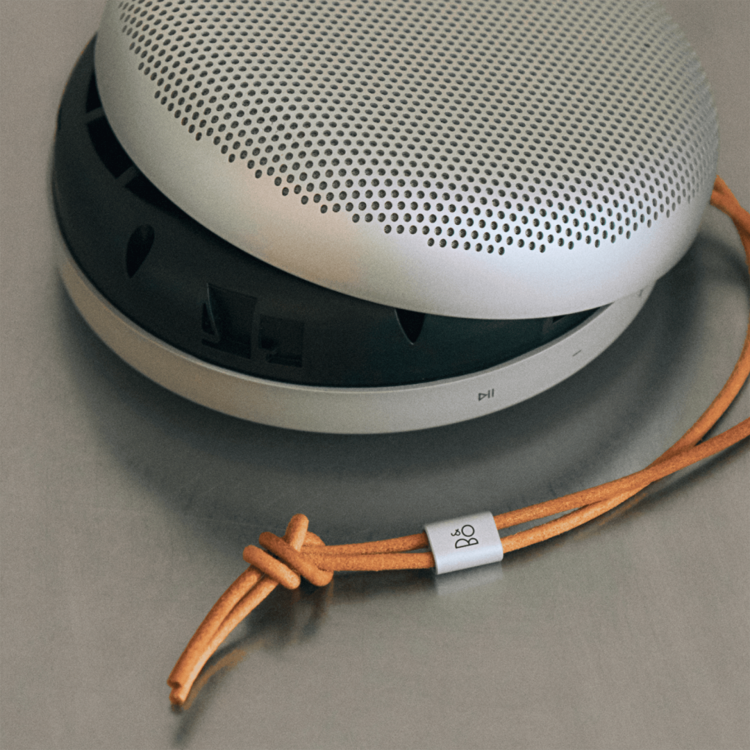 B&O A1三代双十一2400左右，比二代贵近千，值不值？
