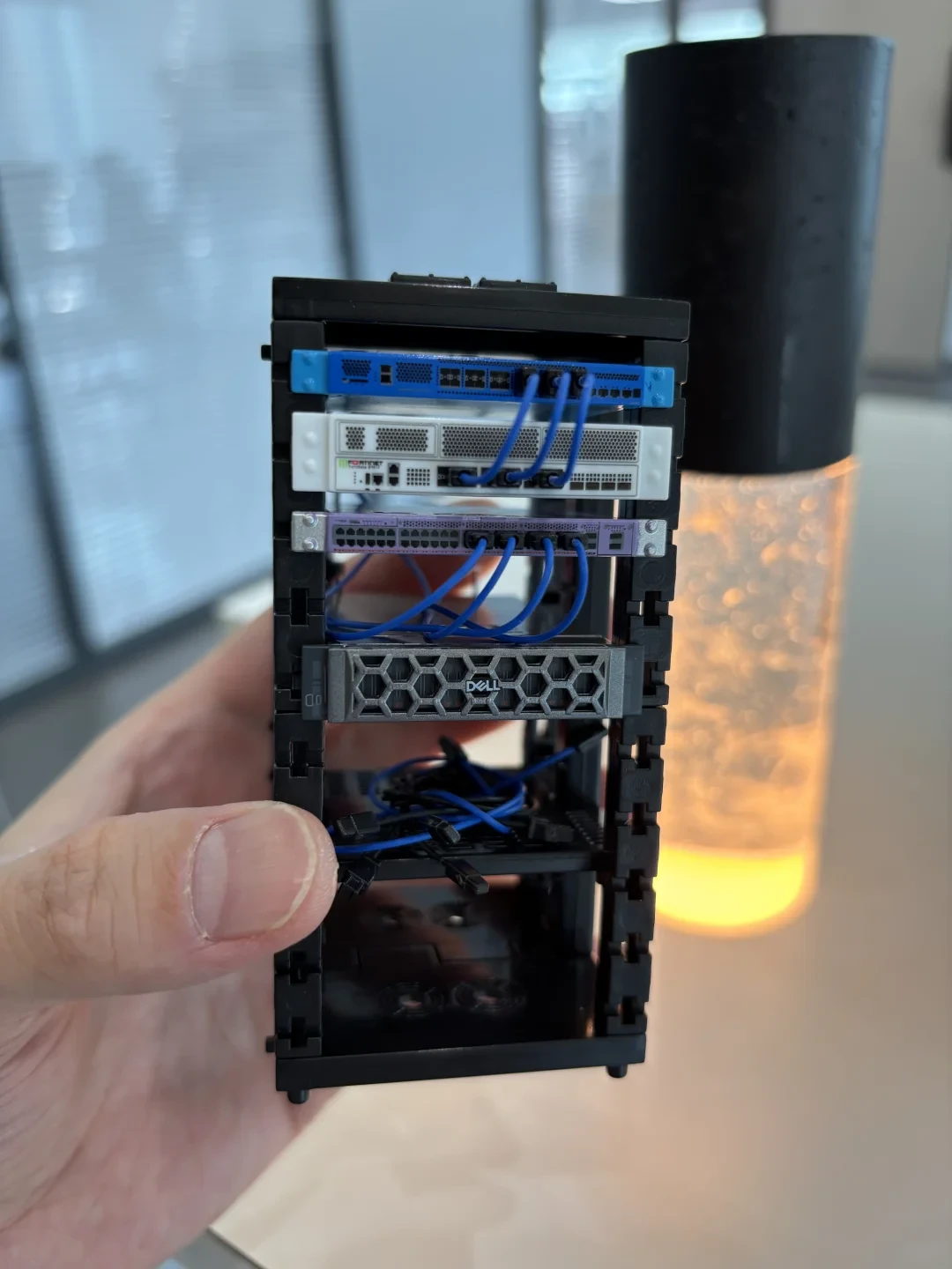 UniFi到货那晚,先别急着划VLAN:小红书收藏最高的那批帖子,全是翻车现场