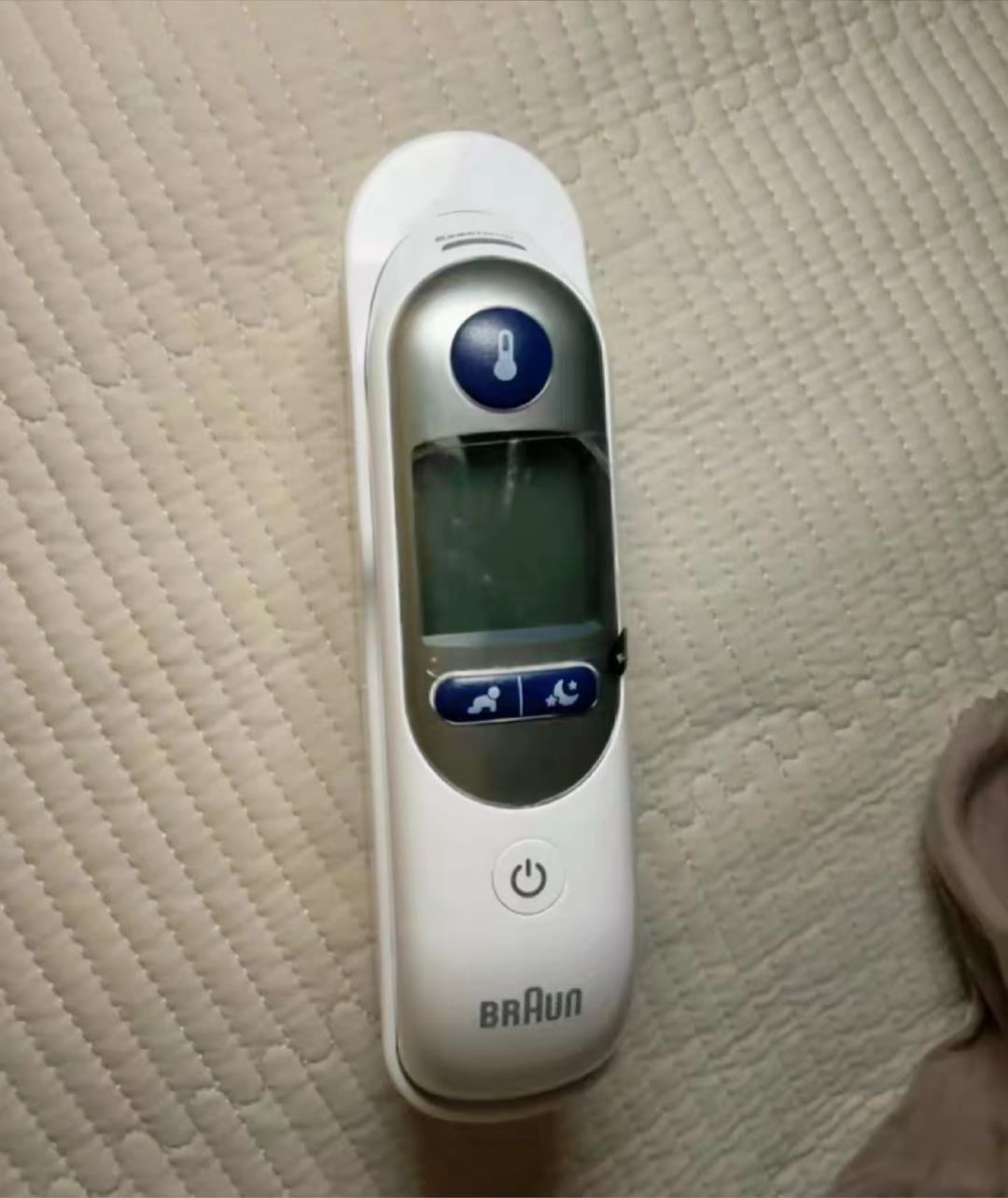 儿童耳温38℃才算发烧:双11买博朗耳温枪,先排除这4个误差