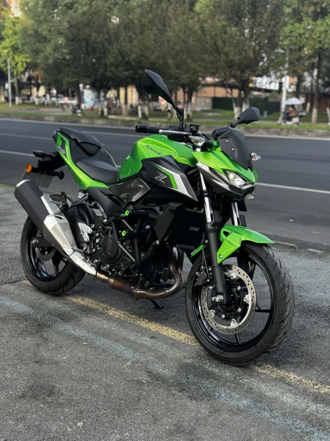忍500清到29800、Z500仍挂44800:同平台街车贵过仿赛一万五,这台川崎是怎么卖尴尬的