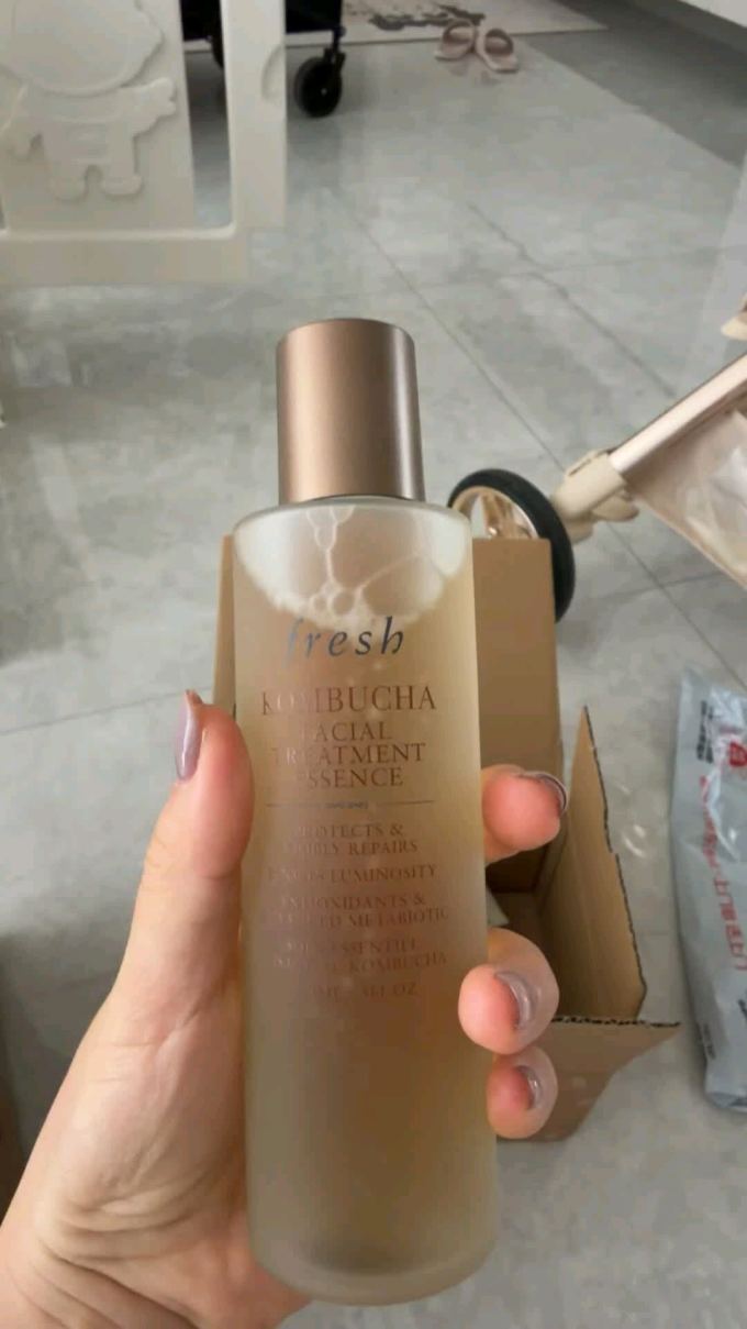 馥蕾诗爽肤水