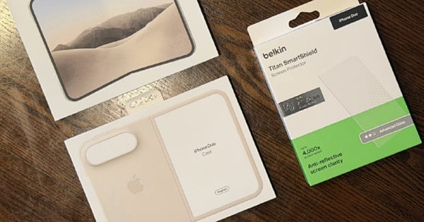 售价599元！iPhone Duo官方壳遭网友集体吐槽 贴膜后盖不上