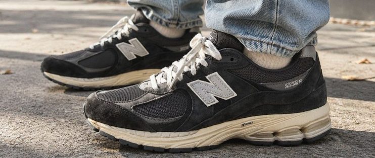 339块拿下NB 2002R灰碳色，穿了两周聊聊为什么这双是性价比怪兽