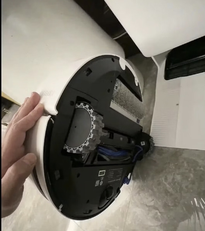 科沃斯扫拖一体机