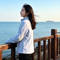 户外保暖不臃肿｜一件抓绒衣，搞定徒步露营的通勤穿搭