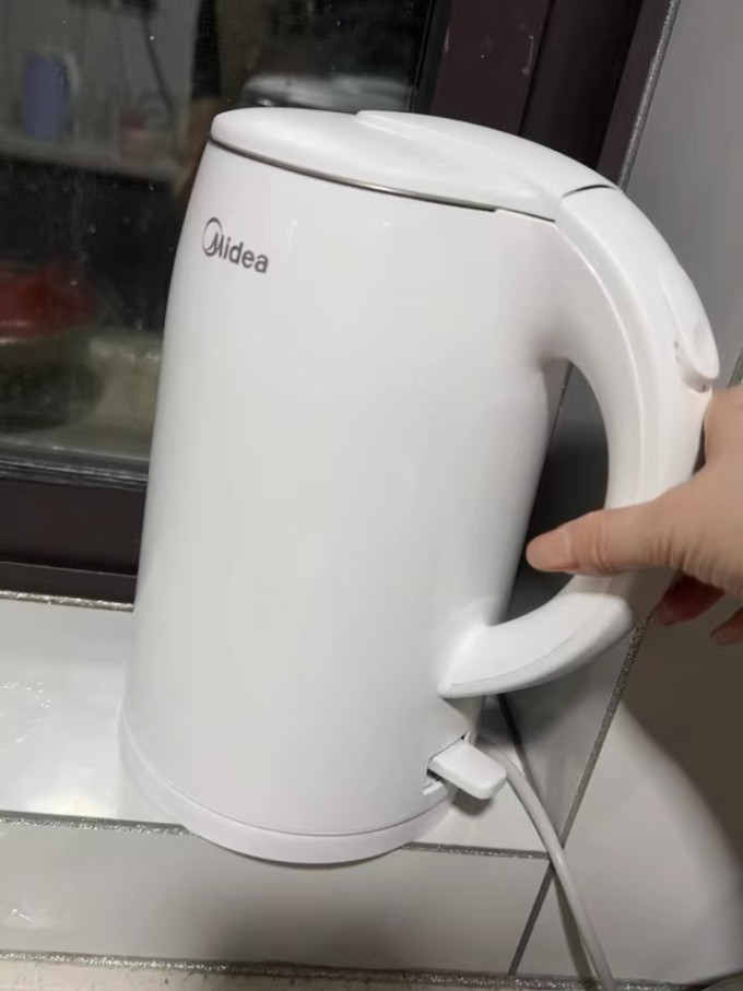 美的电水壶