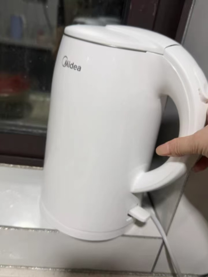美的电水壶