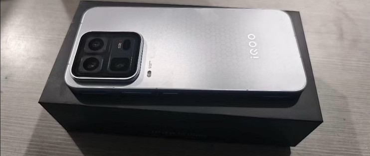 iQOO16双芯架构性能实测