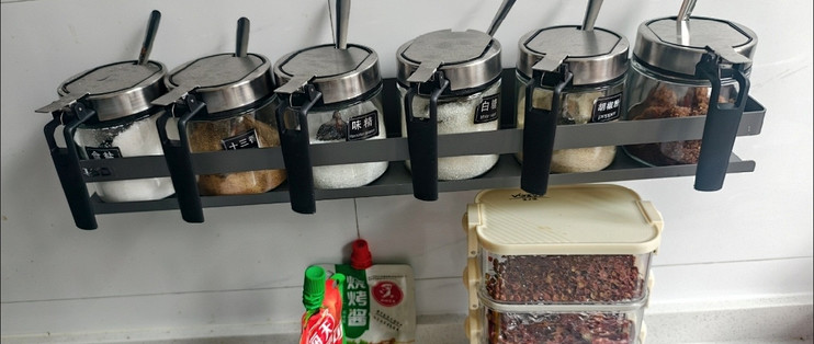 高颜值厨房置物架｜低成本治愈杂乱，提升居家幸福感