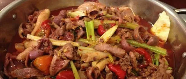 黔江鸡杂的非遗传承与风味