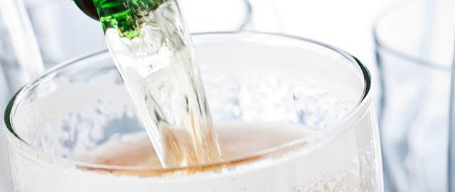海鲜配酒原则：清爽度优于名气