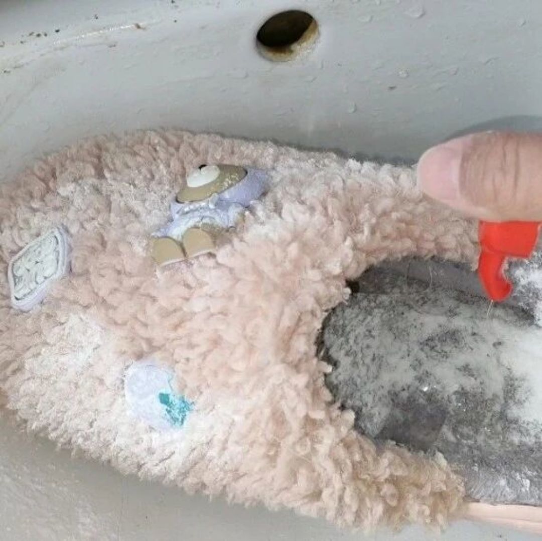 棉拖鞋怎么洗都臭?先别怪脚:很多鞋里的“棉”不是棉,买前看三处