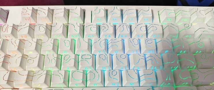 拒绝撞款！等高线键盘太绝了